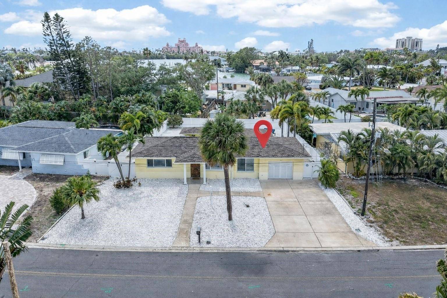 517 39TH AVE, St Pete Beach, FL 33706
