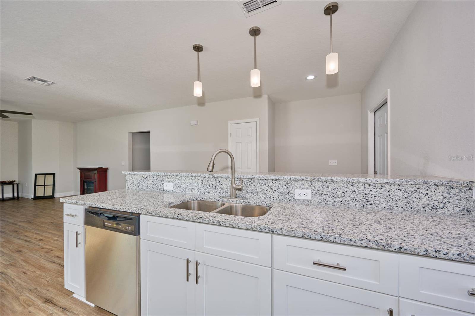 2581 POINCIANA DR, Indian Lake Estates, FL 33855