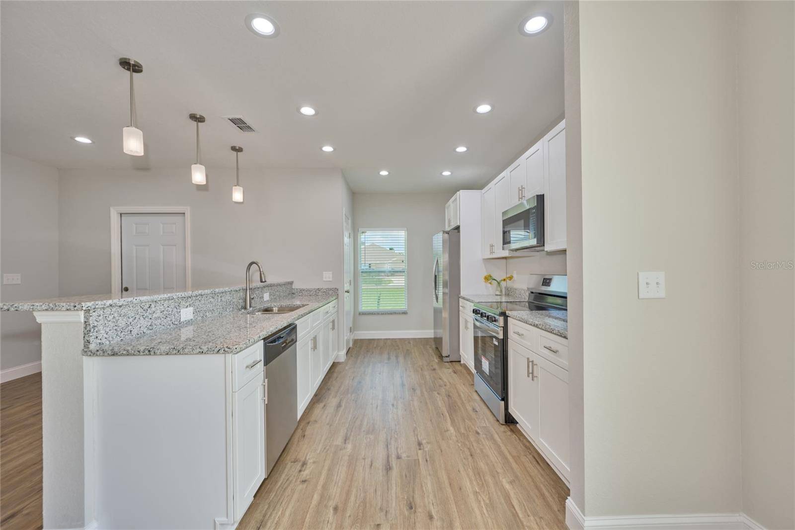 2581 POINCIANA DR, Indian Lake Estates, FL 33855