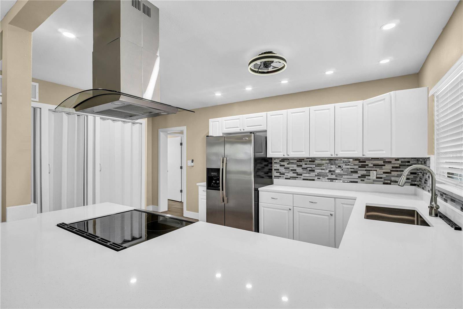 1001 JASMINE WAY, Clearwater, FL 33756