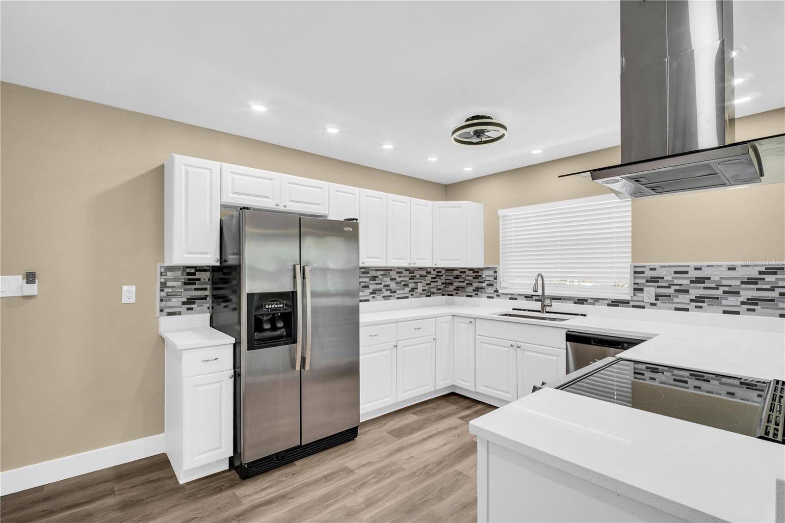 1001 JASMINE WAY, Clearwater, FL 33756