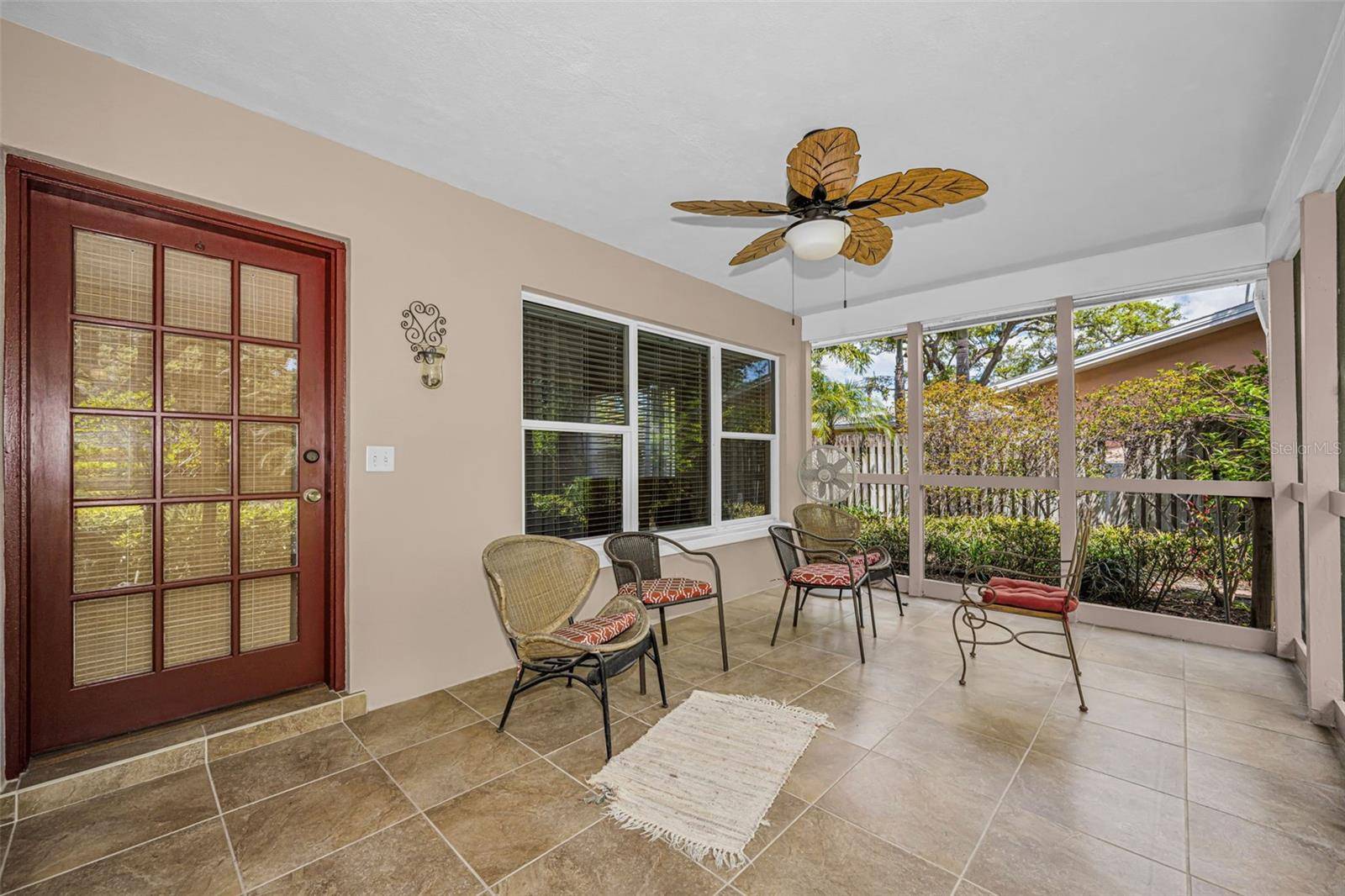 253 PARK CIR S, Dunedin, FL 34698