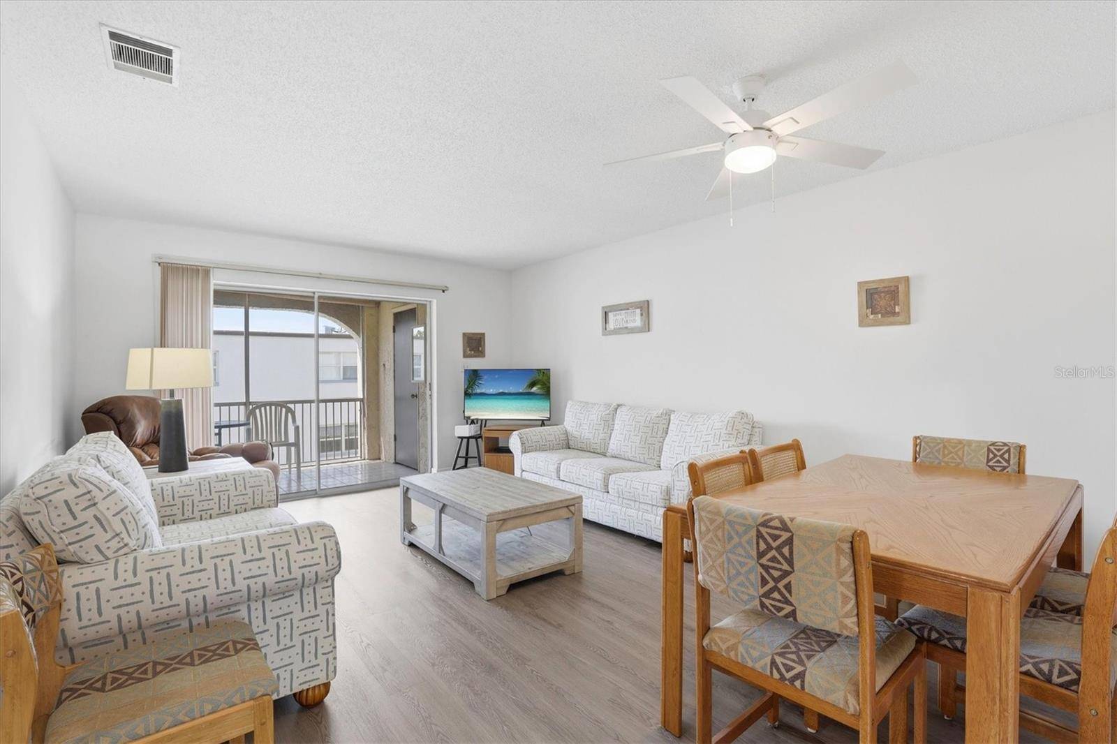 7701 STARKEY RD #412, Seminole, FL 33777