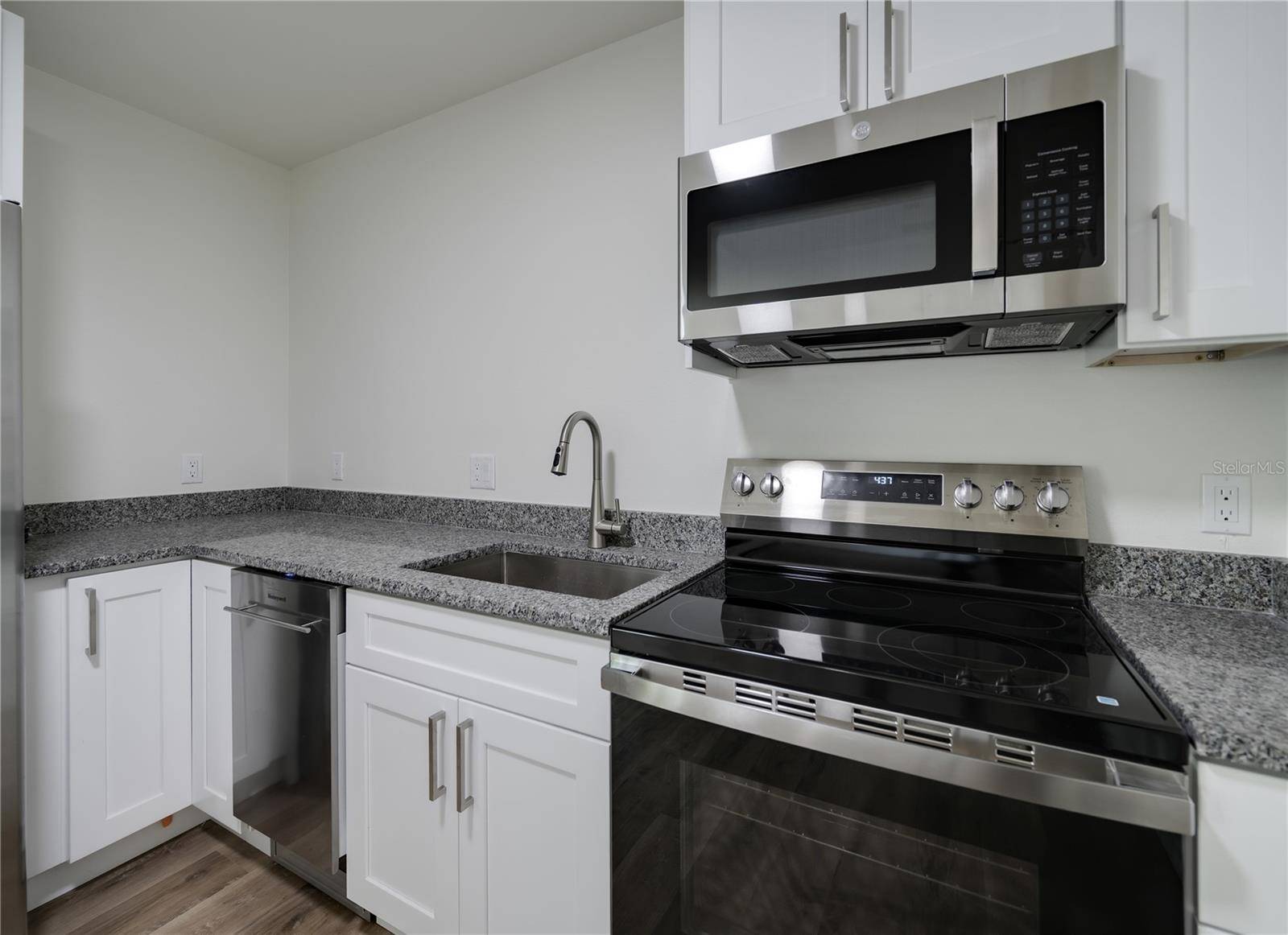 767 1/2 19TH AVE S, St Petersburg, FL 33705