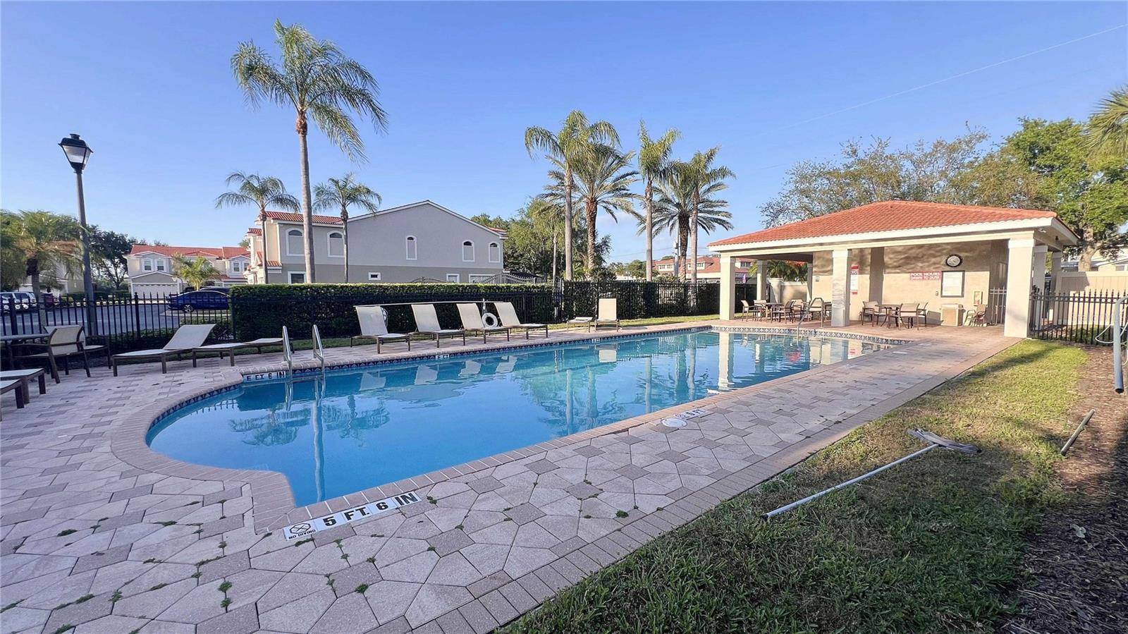 1266 RIBOLLA DR, Palm Harbor, FL 34683