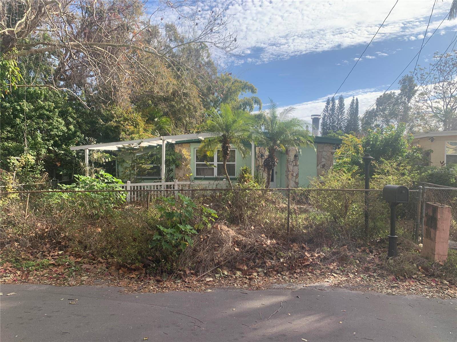 5853 39TH ST N, St Petersburg, FL 33714