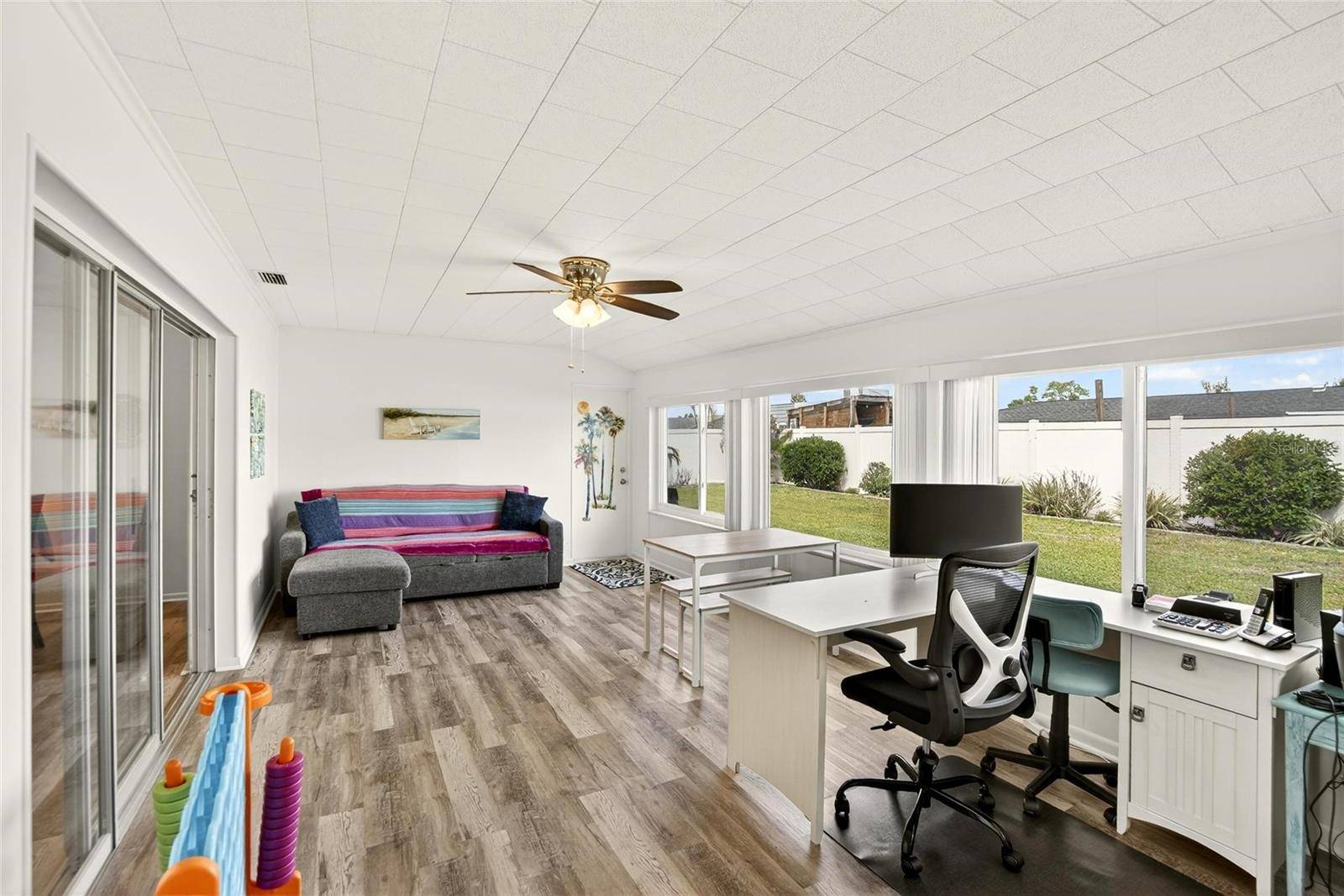 809 OAKMONT AVE, Sun City Center, FL 33573