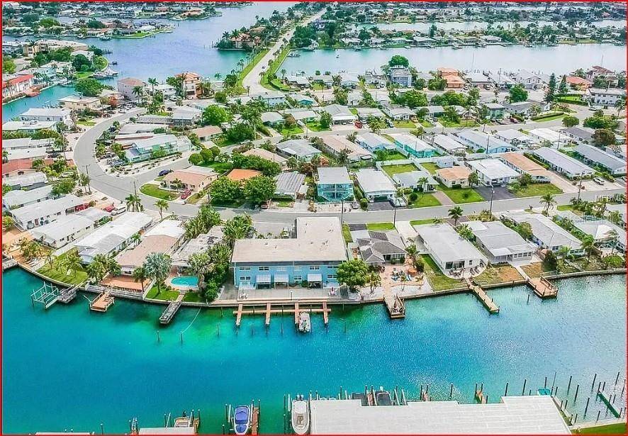 11440 1ST ST E #6, Treasure Island, FL 33706