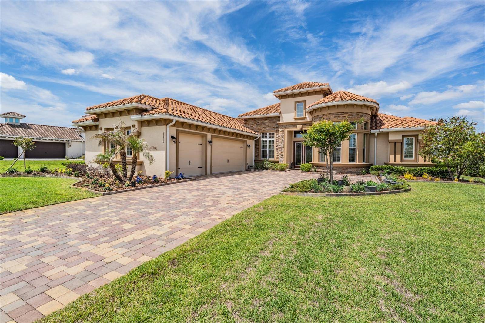 13915 CARRYBACK DR, Dade City, FL 33525
