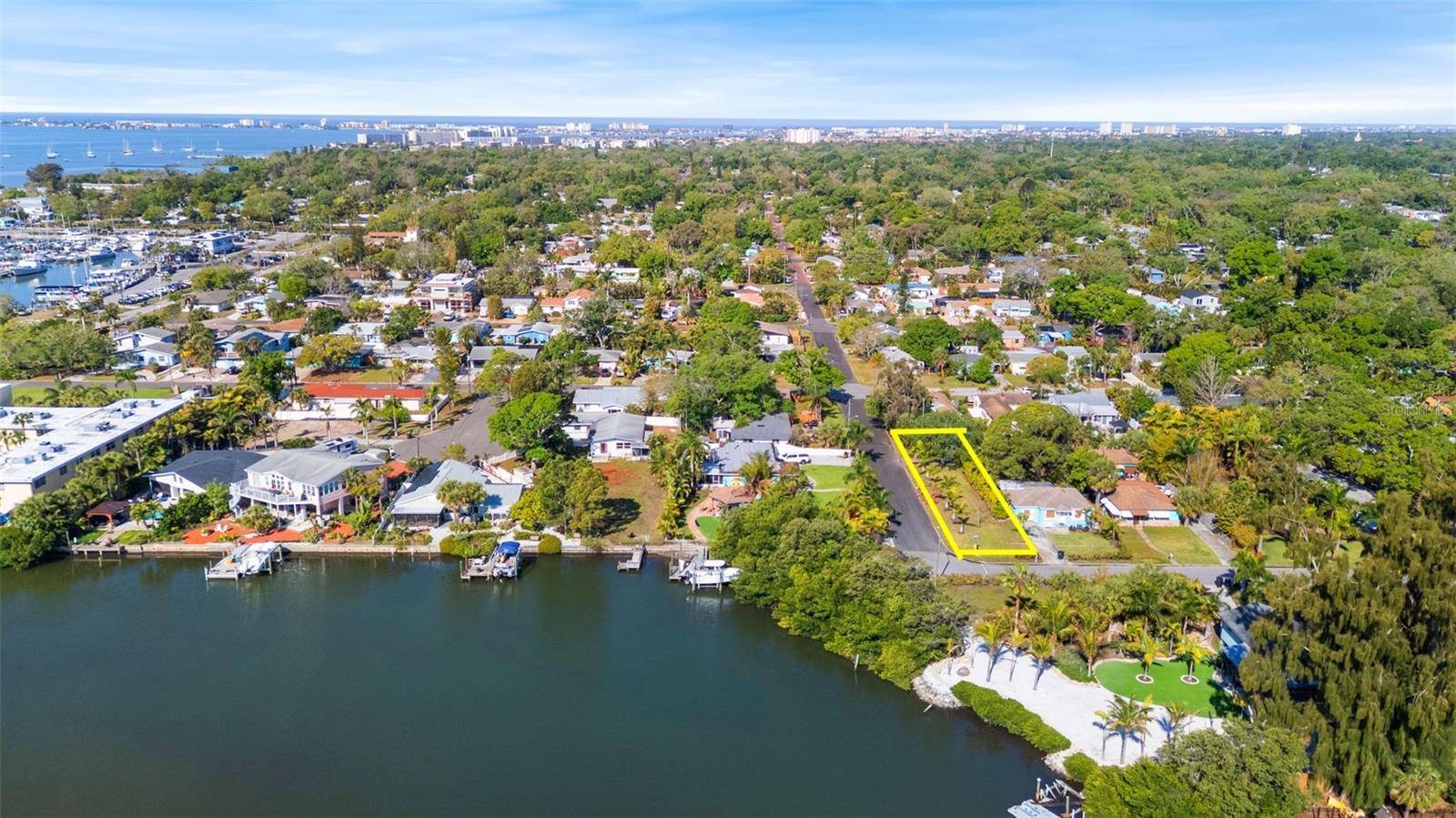 44TH ST S, Gulfport, FL 33711