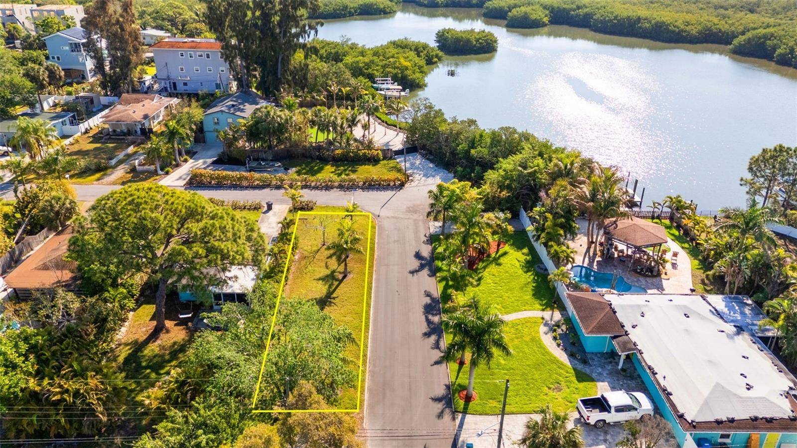 44TH ST S, Gulfport, FL 33711