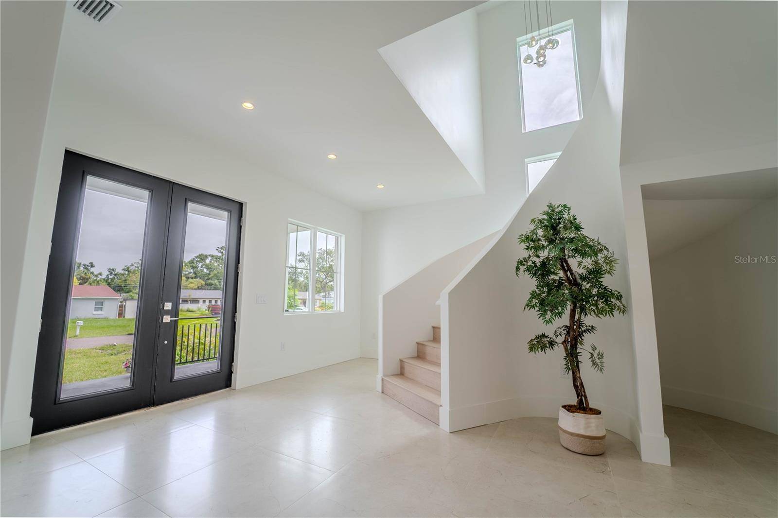 4414 W LAWN AVE, Tampa, FL 33611