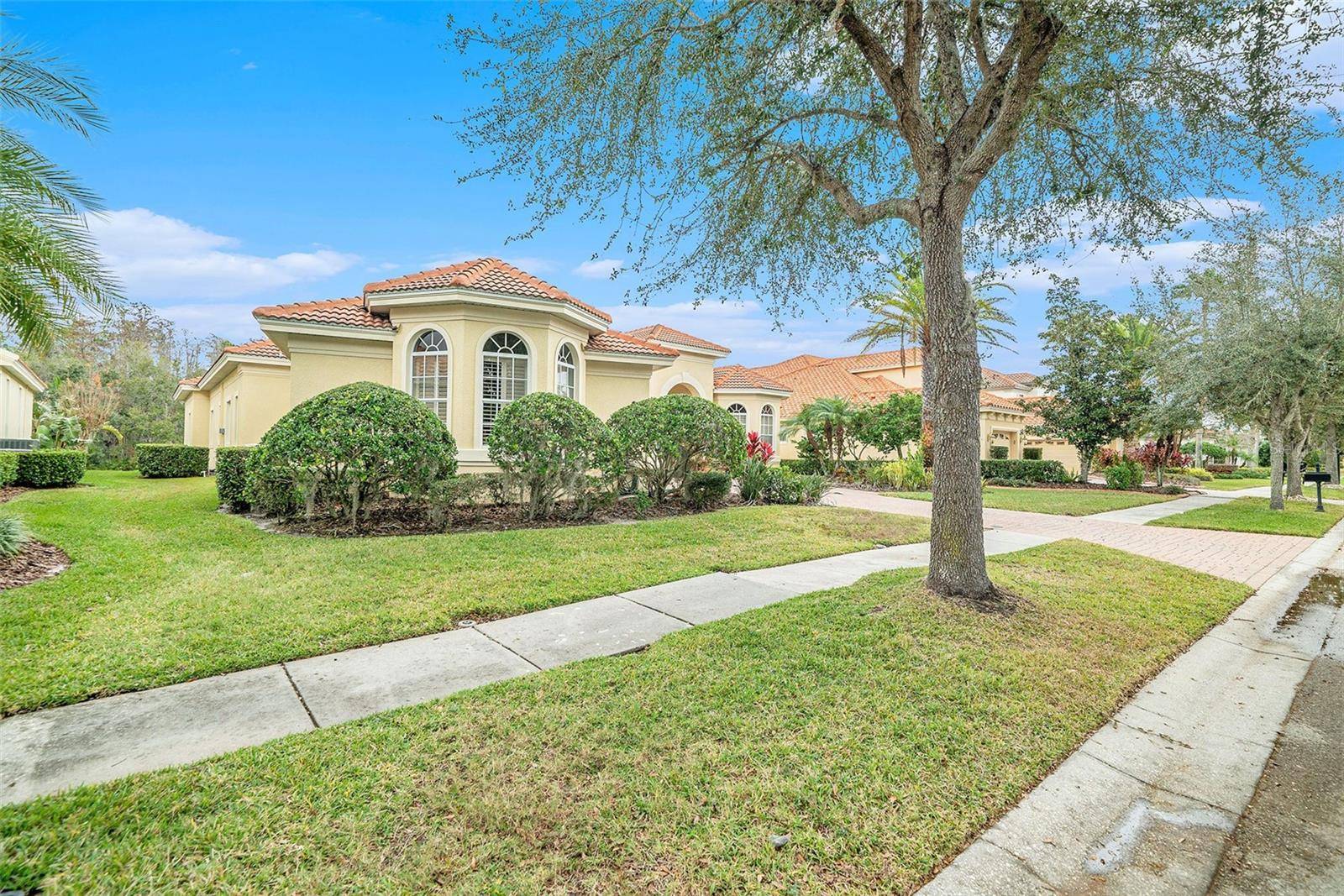 8478 DUNHAM STATION DR, Tampa, FL 33647