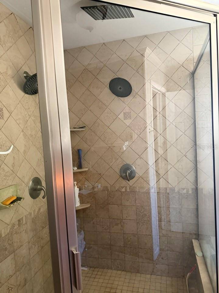 101 WALKER DR, Interlachen, FL 32148