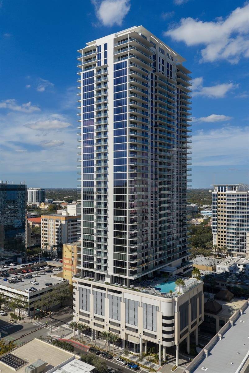 275 1ST AVE S #2402, St Petersburg, FL 33701