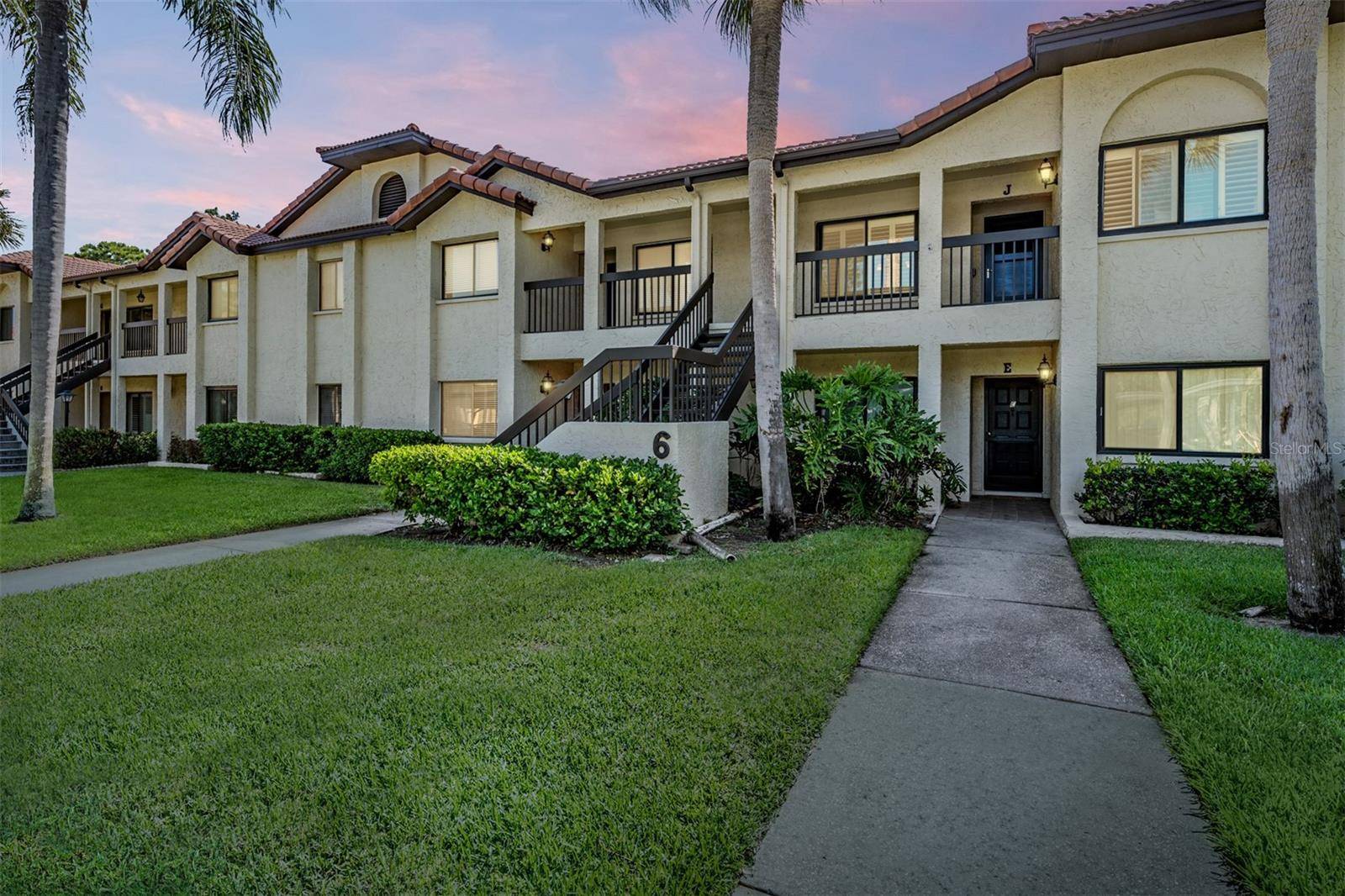 1801 E LAKE RD #6J, Palm Harbor, FL 34685