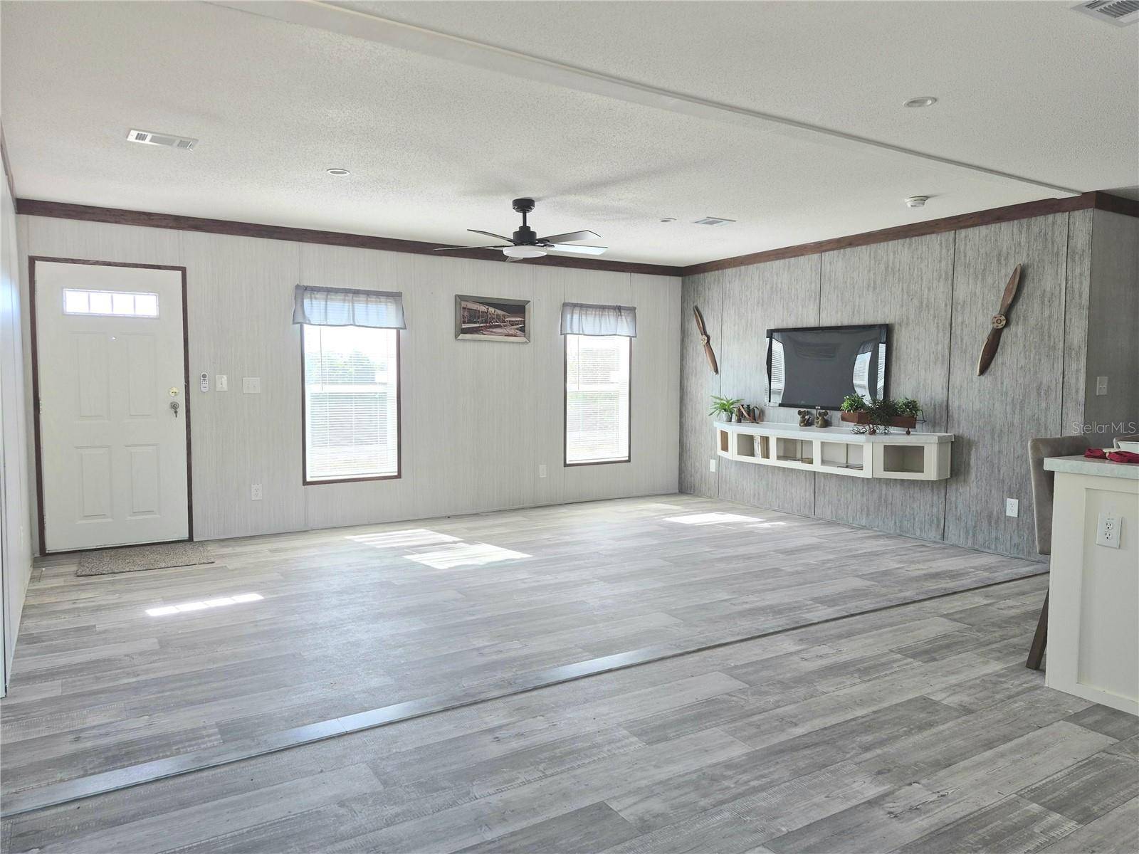 8128 WEEPING WILLOW ST, Brooksville, FL 34613