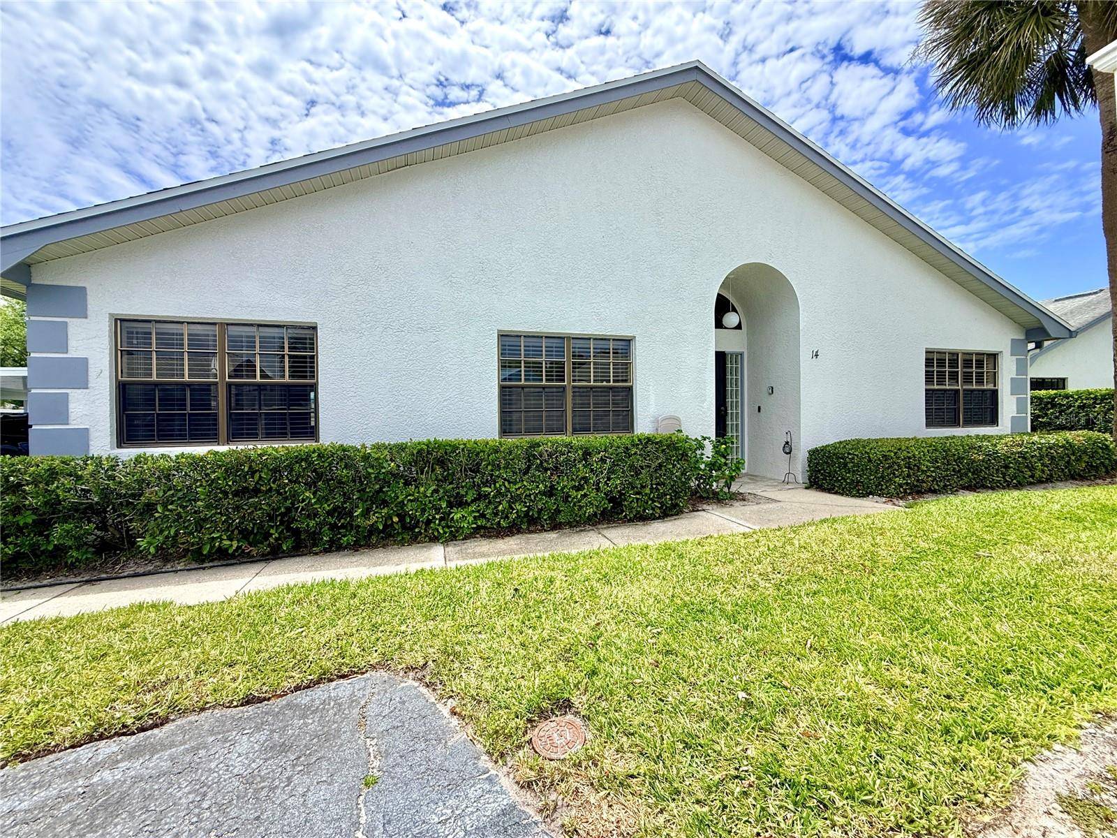 2749 COUNTRYSIDE BLVD #14, Clearwater, FL 33761