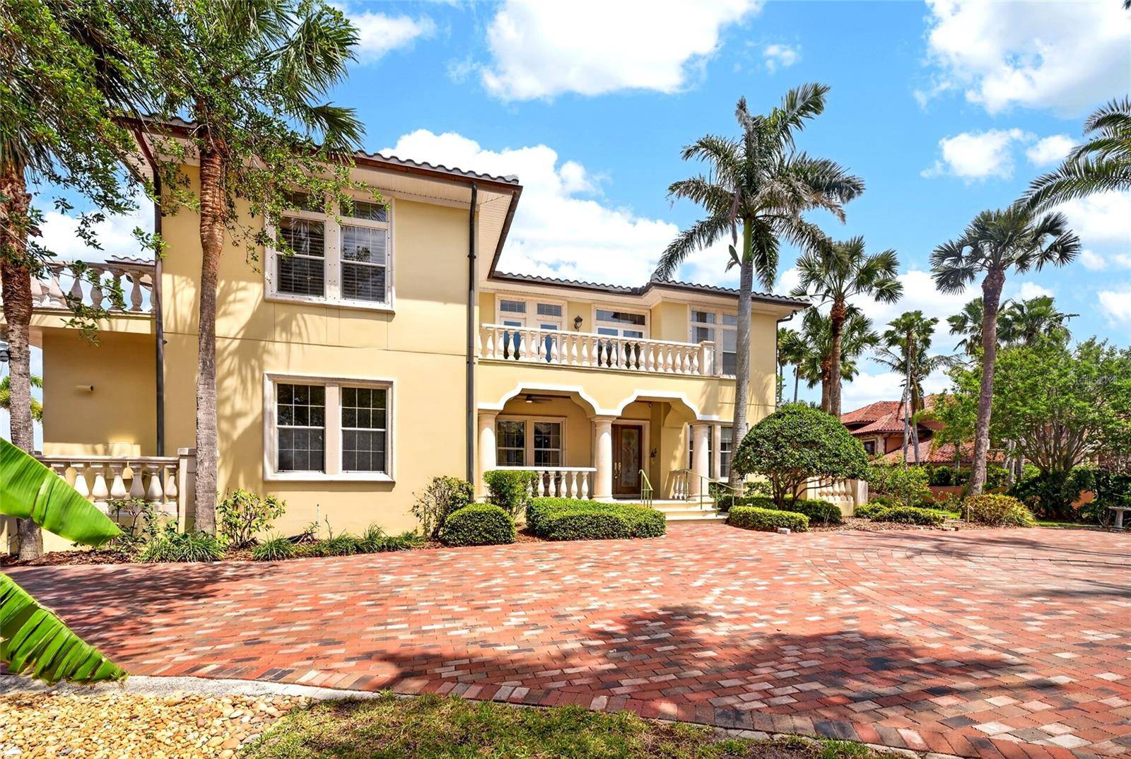 115 18TH ST, Belleair Beach, FL 33786