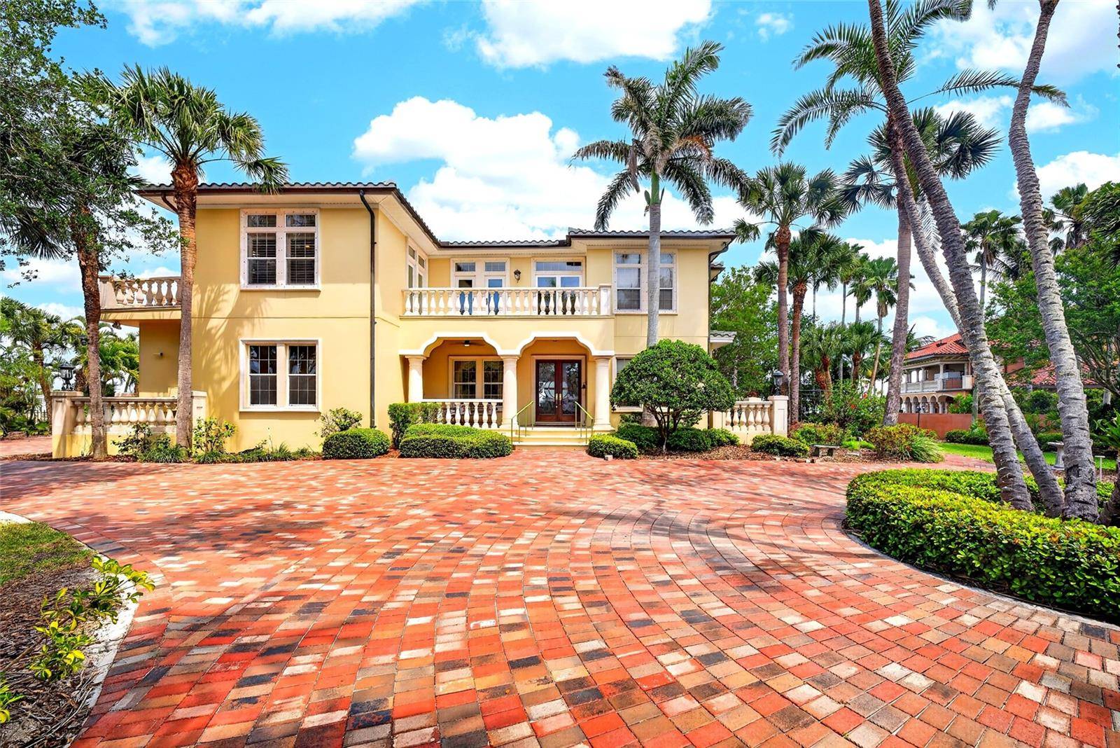 115 18TH ST, Belleair Beach, FL 33786