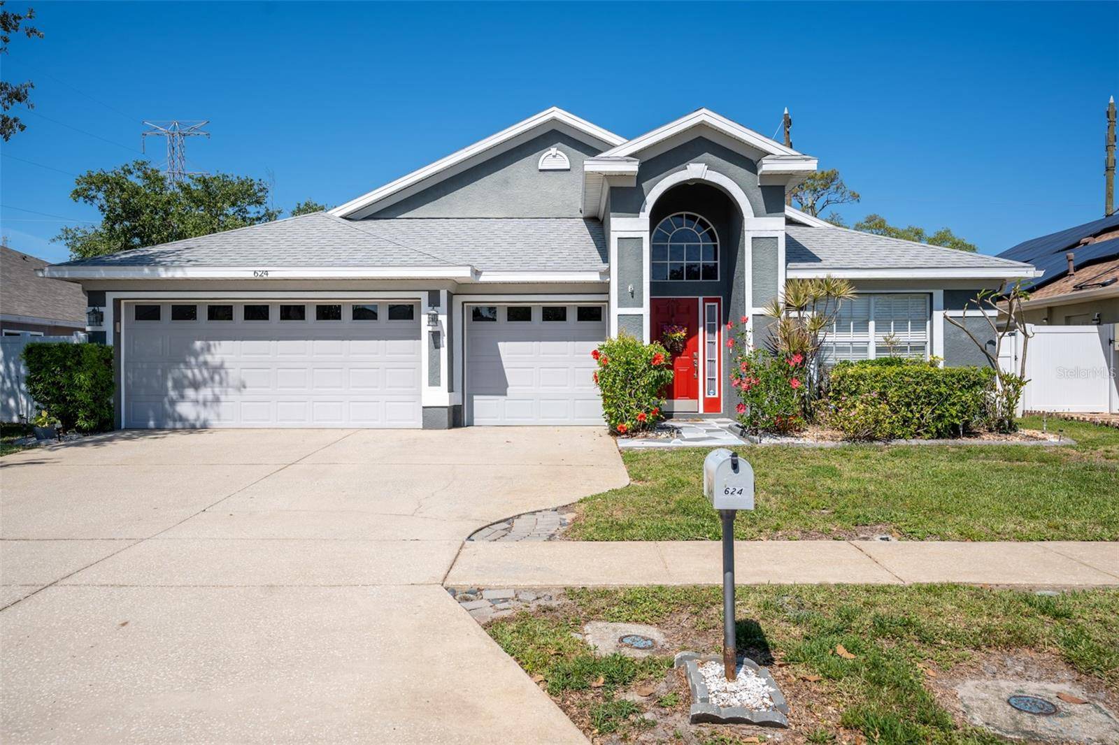 624 N LAKE BLVD, Tarpon Springs, FL 34689