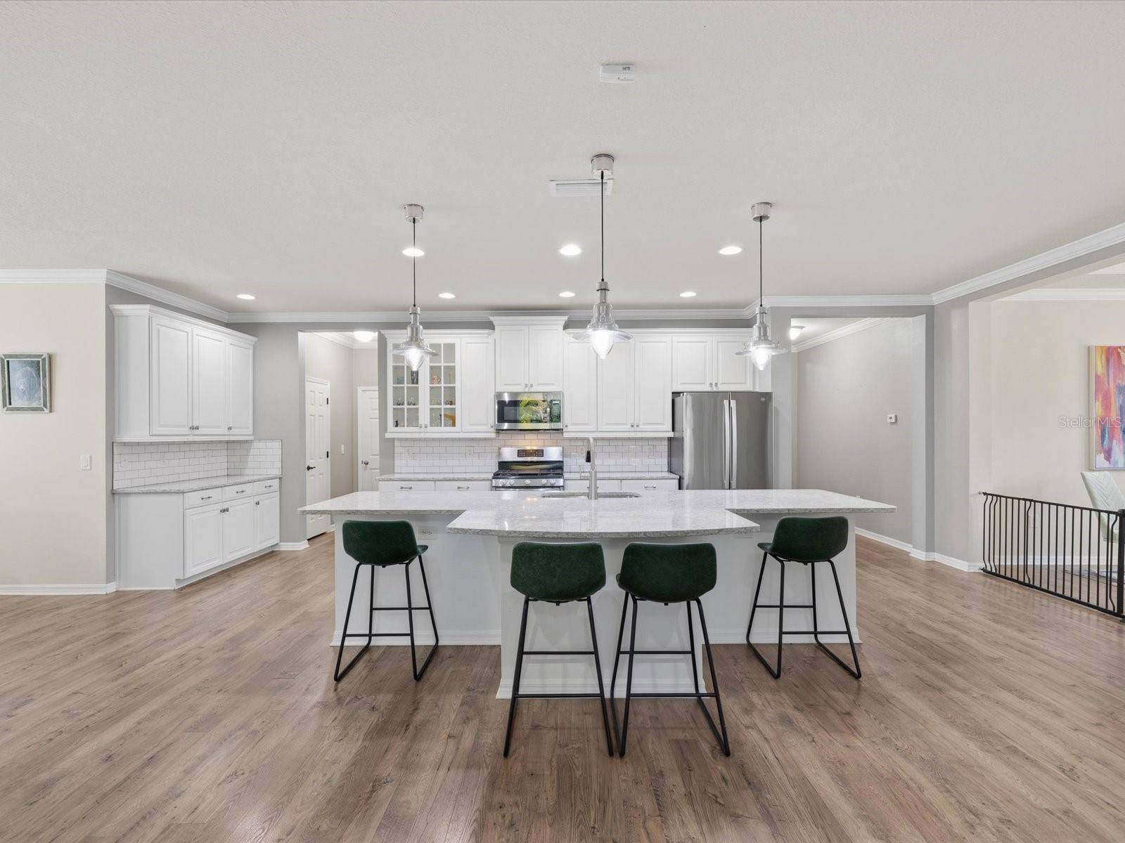 740 ROSEMARY CIR, Bradenton, FL 34212