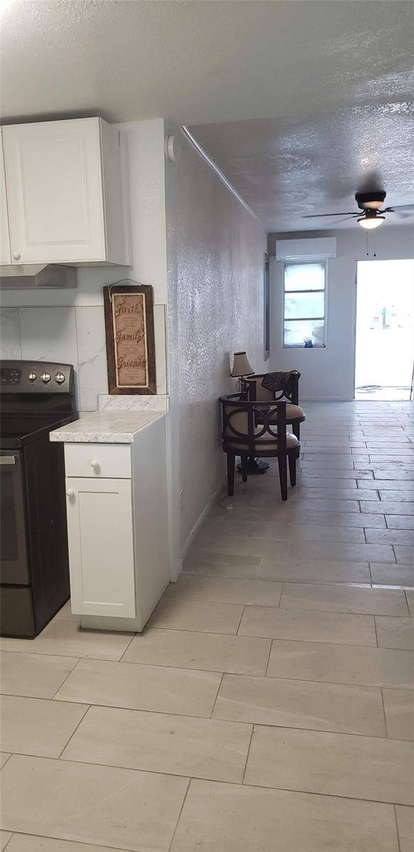 1118 HARRIS LN, Clearwater, FL 33756
