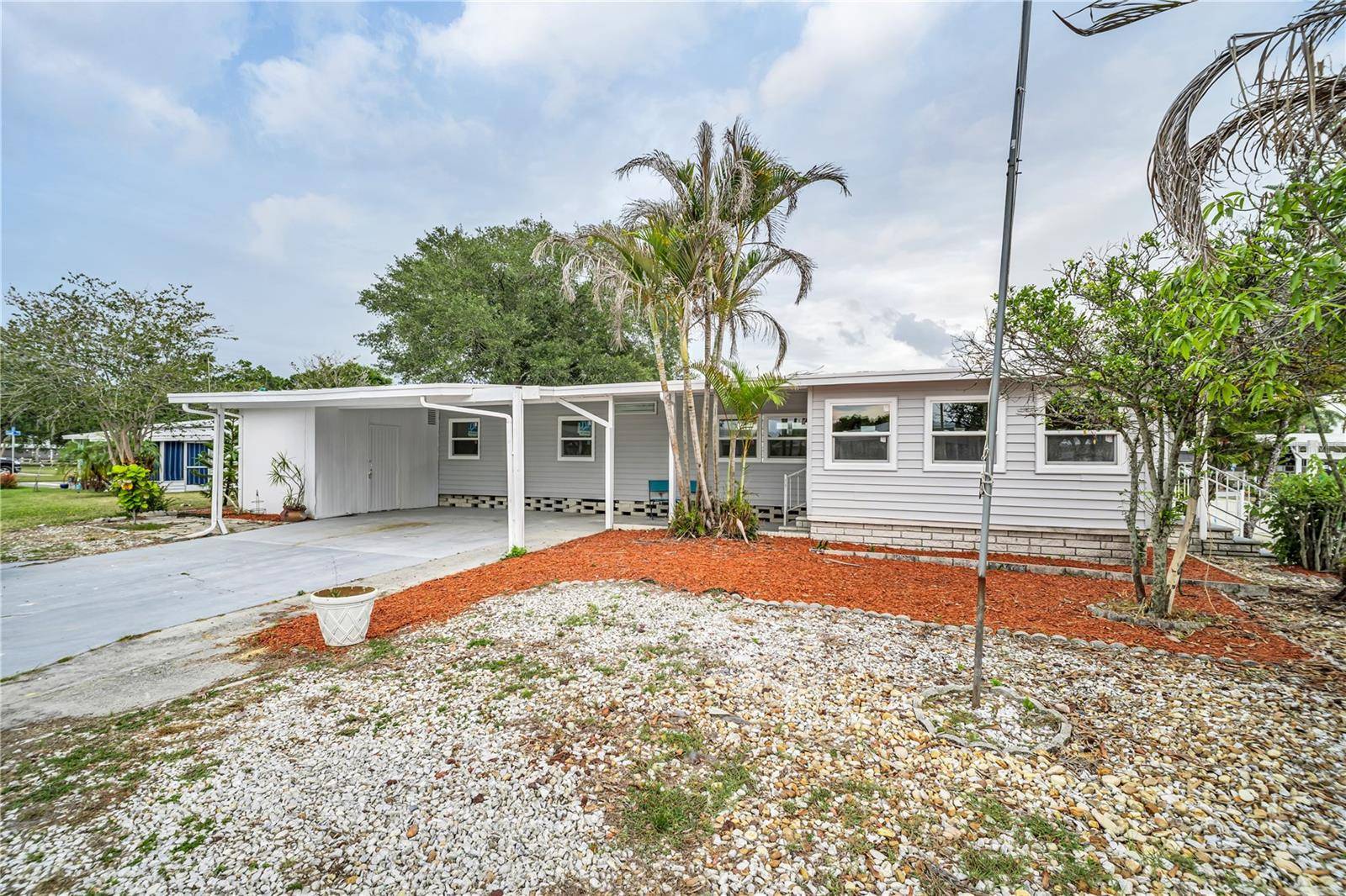 193 BLUE MARLIN DR, Oldsmar, FL 34677