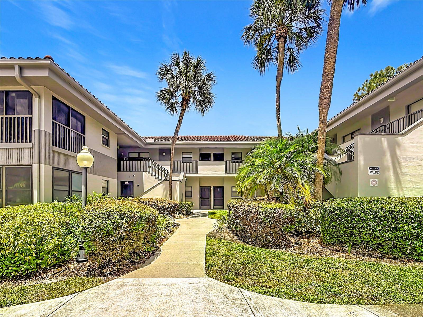 2650 COUNTRYSIDE BLVD #E103, Clearwater, FL 33761