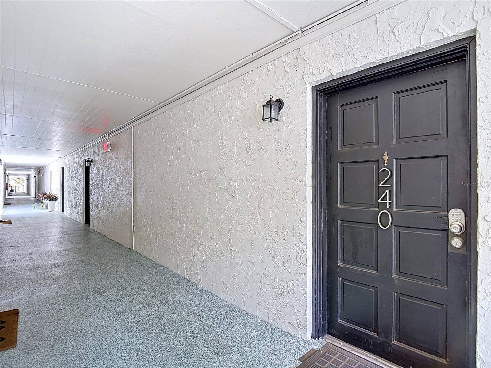4611 W NORTH B ST #240, Tampa, FL 33609