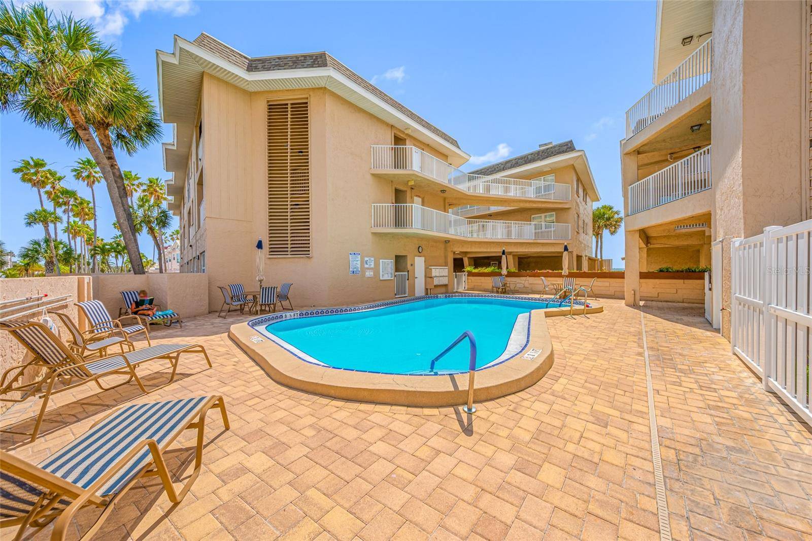 3100 GULF BLVD #132, Belleair Beach, FL 33786