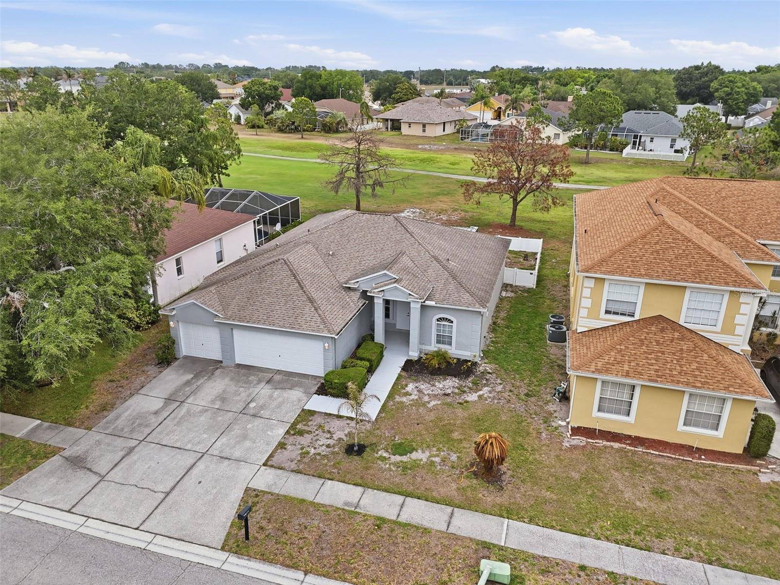 11214 SAILBROOKE DR, Riverview, FL 33579