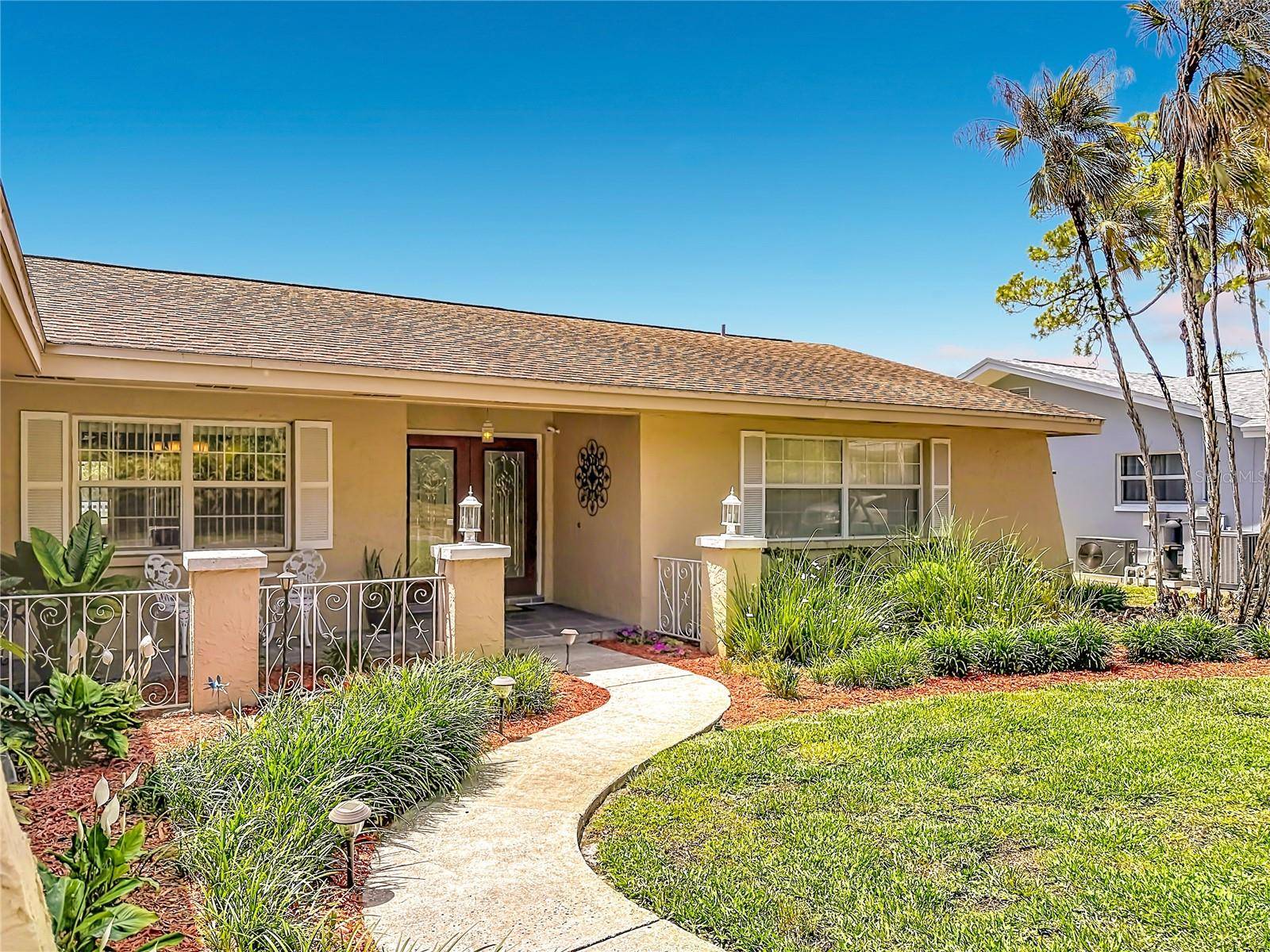 6490 BURNING TREE DR, Seminole, FL 33777
