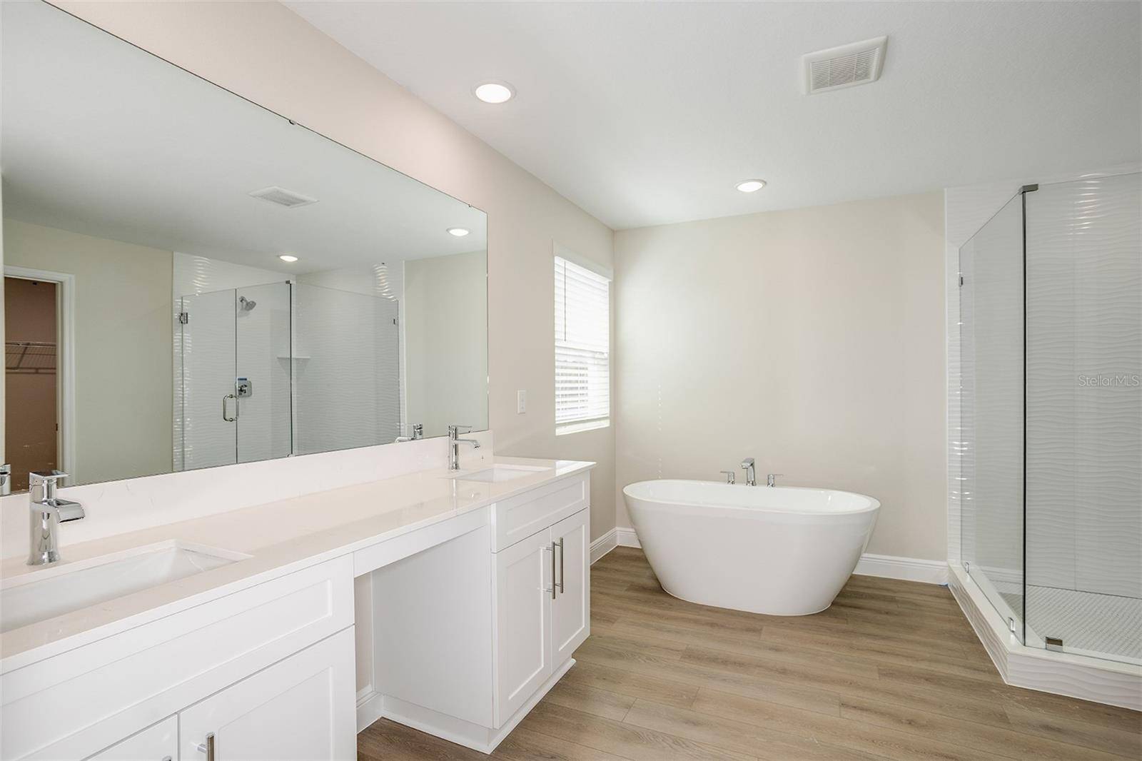 33577 TWILIGHT SEA PL, Dade City, FL 33525