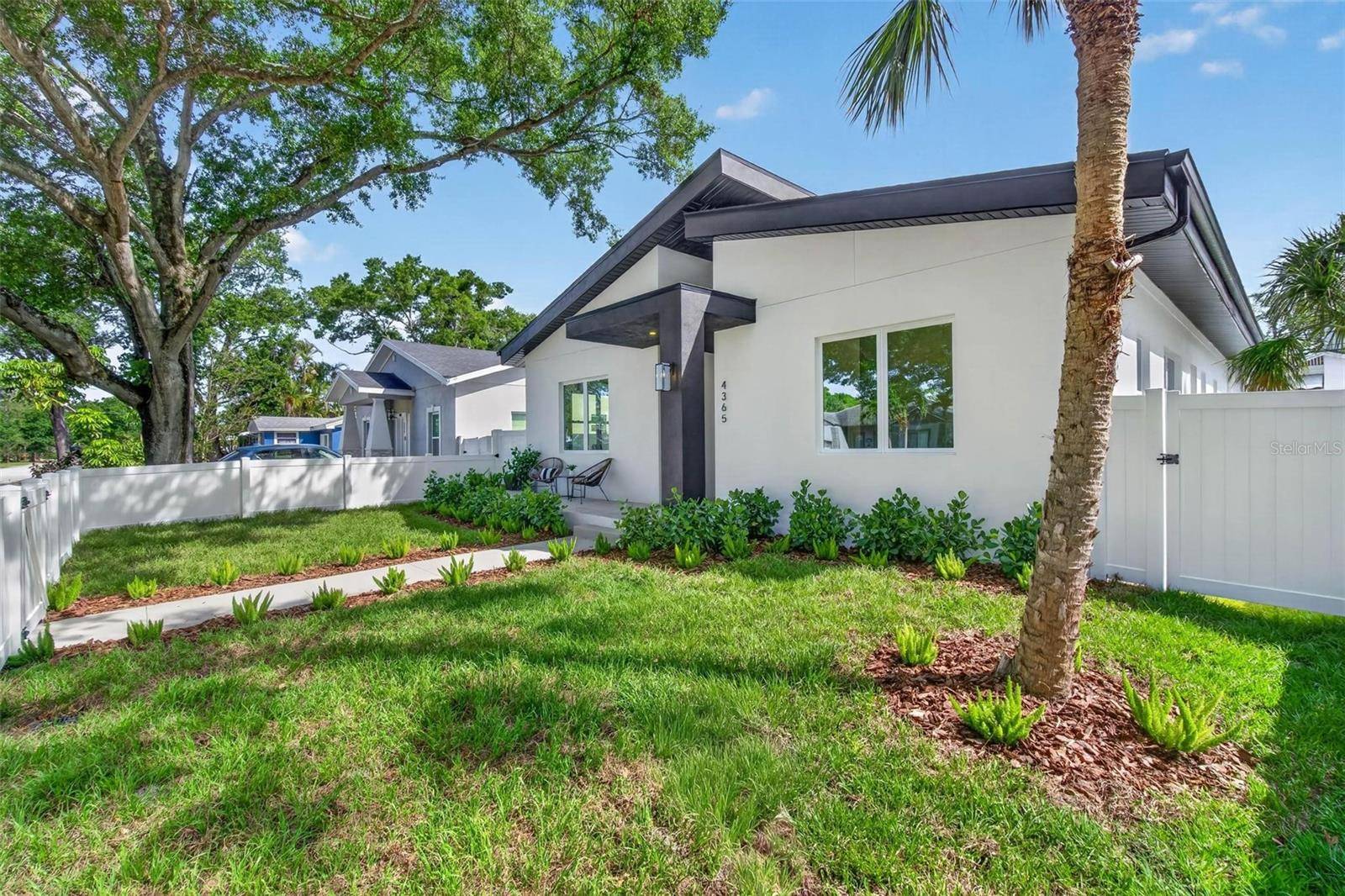 4365 IRIS ST N, St Petersburg, FL 33714