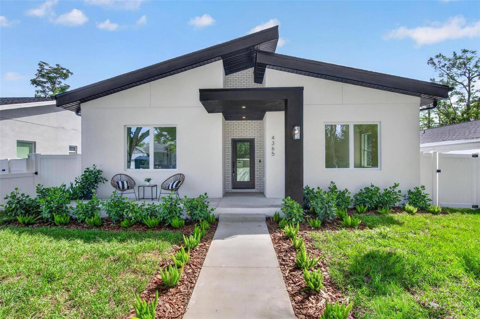4365 IRIS ST N, St Petersburg, FL 33714