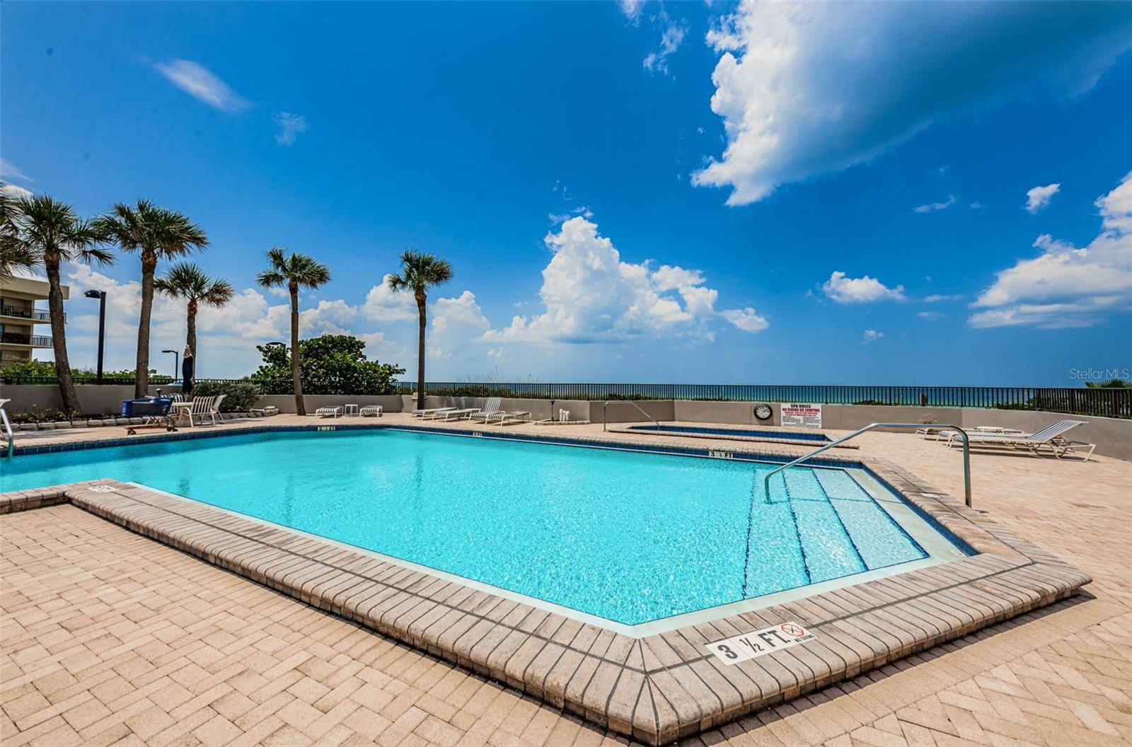 1660 GULF BLVD #208, Clearwater Beach, FL 33767
