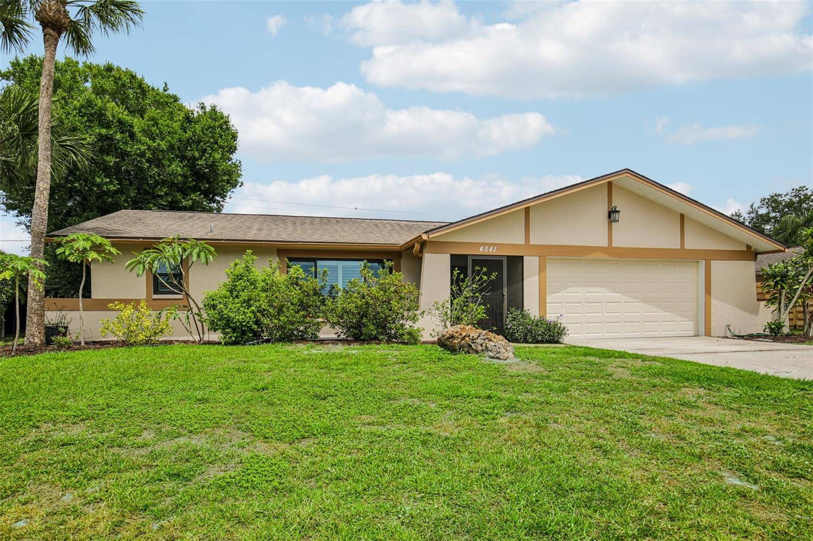 4541 CHARING CROSS RD, Sarasota, FL 34241