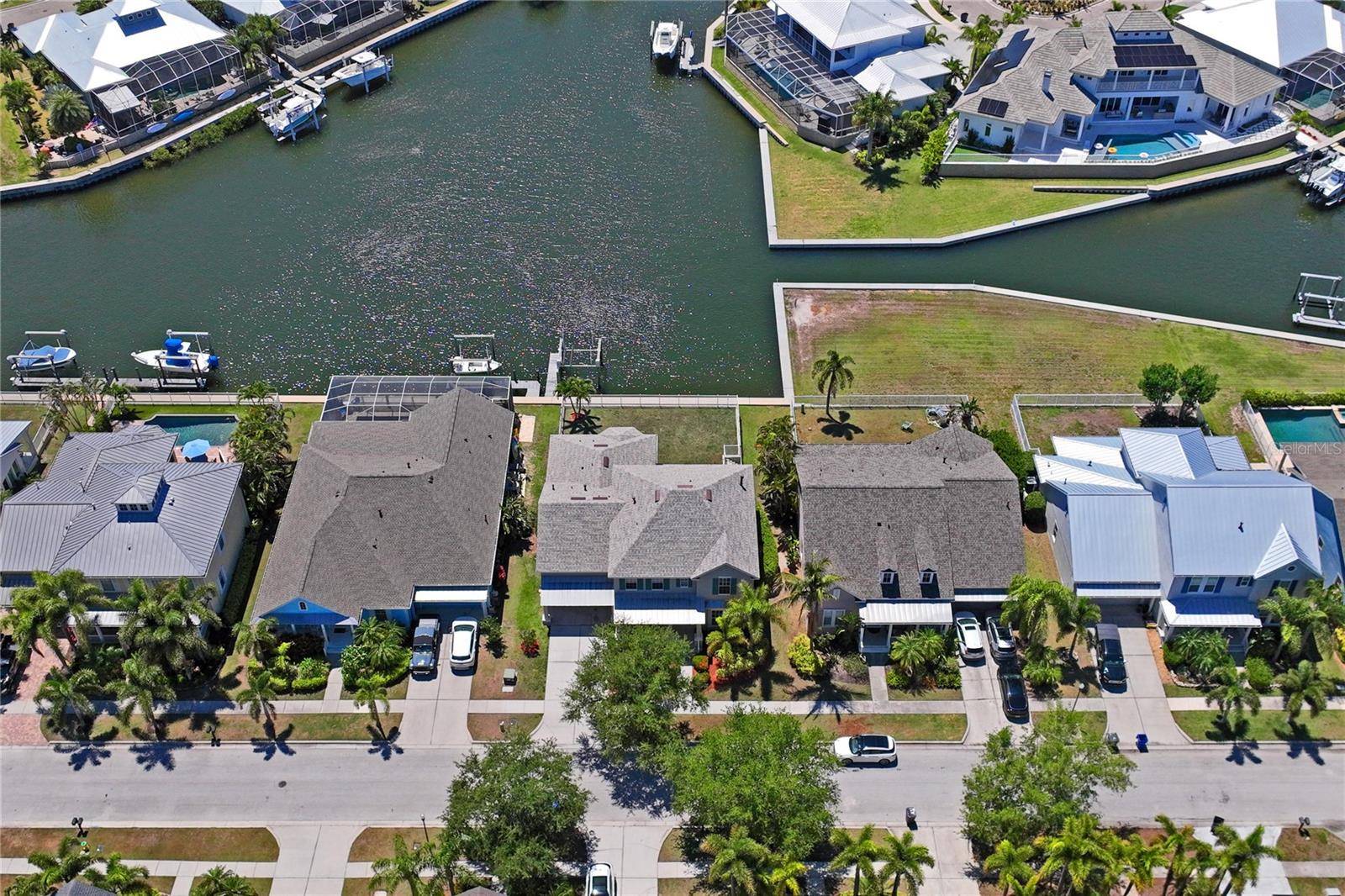 5714 SEA TROUT PL, Apollo Beach, FL 33572