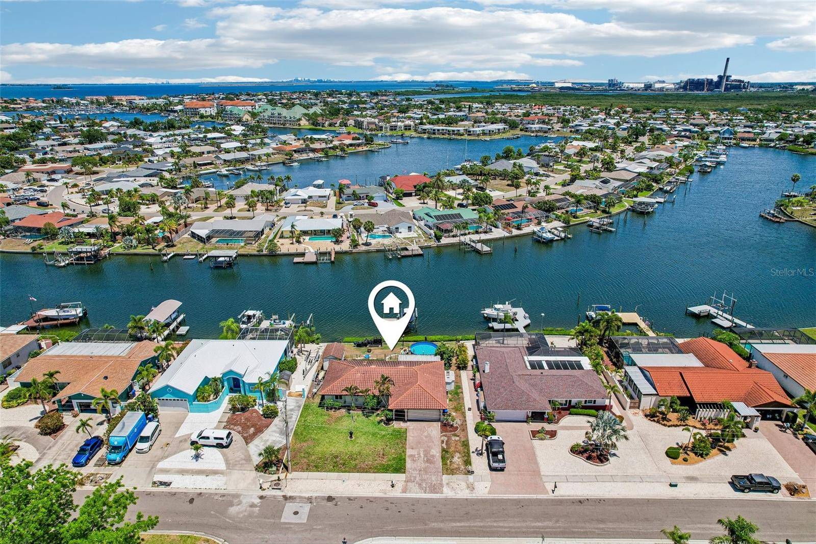801 FLAMINGO DR, Apollo Beach, FL 33572