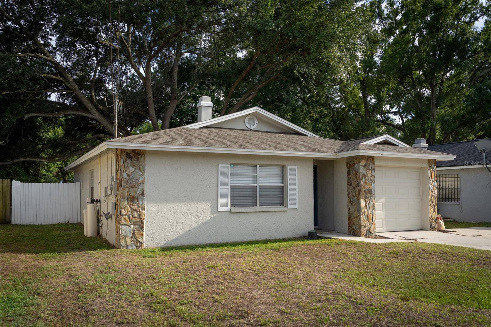 4703 SERENA DR, Tampa, FL 33617