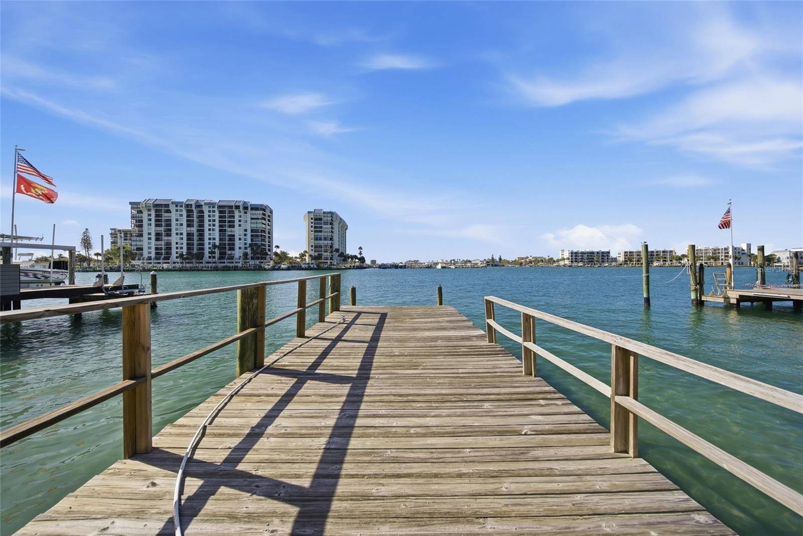 4 BELLEVUE DR, Treasure Island, FL 33706