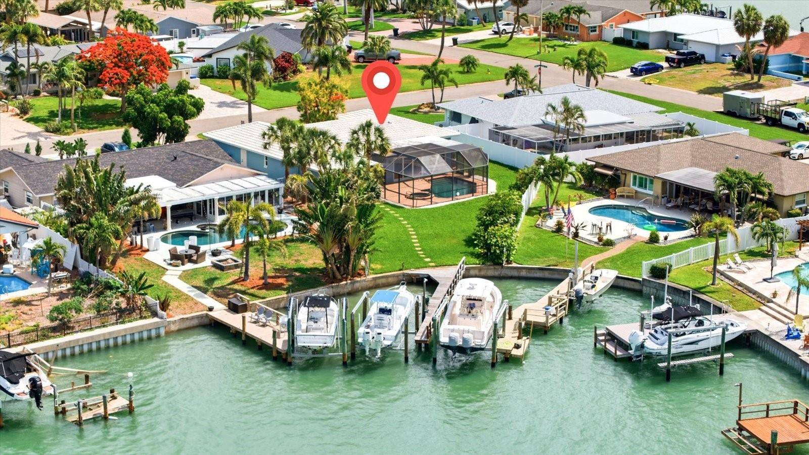 8008 13TH AVE S, St Petersburg, FL 33707
