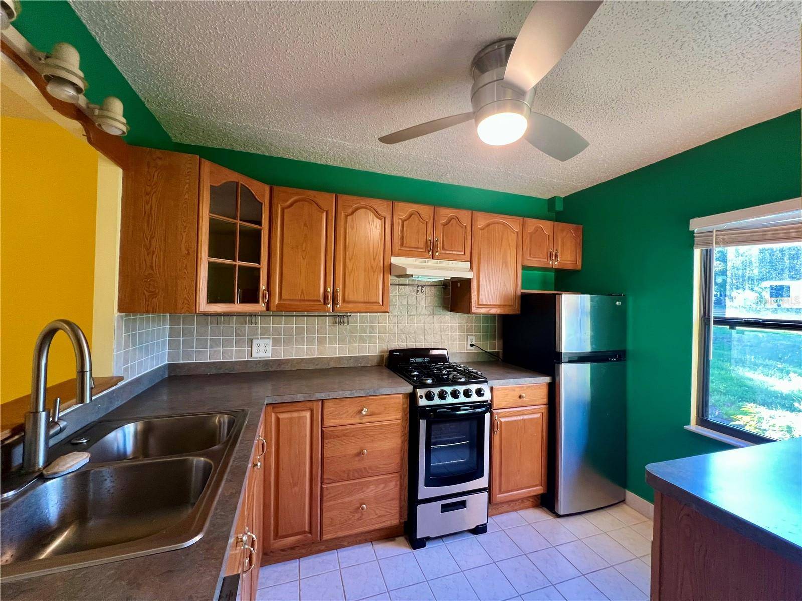 2971 MISSION DR E #54F, Clearwater, FL 33759