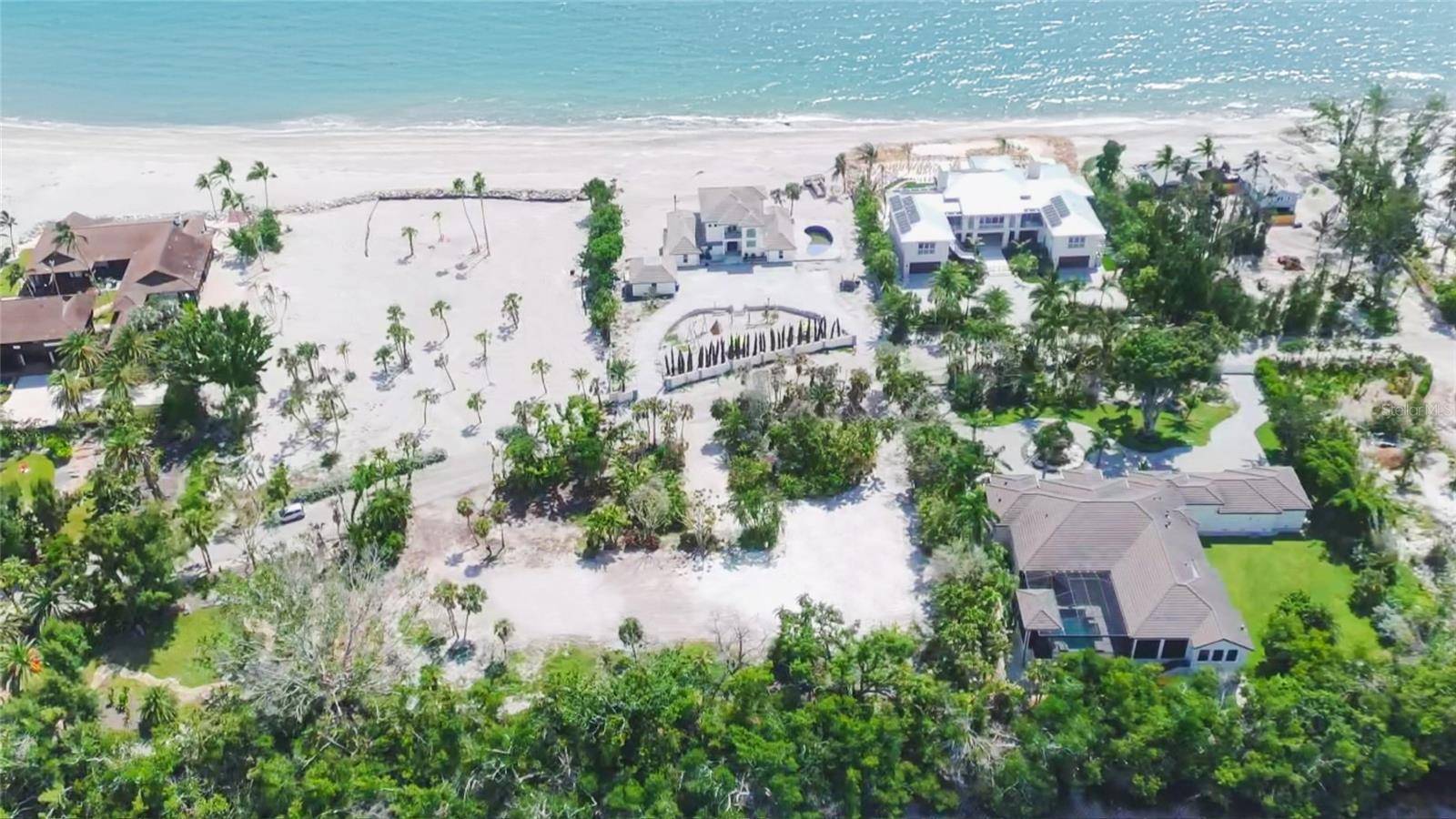 7825 SANDERLING RD, Sarasota, FL 34242