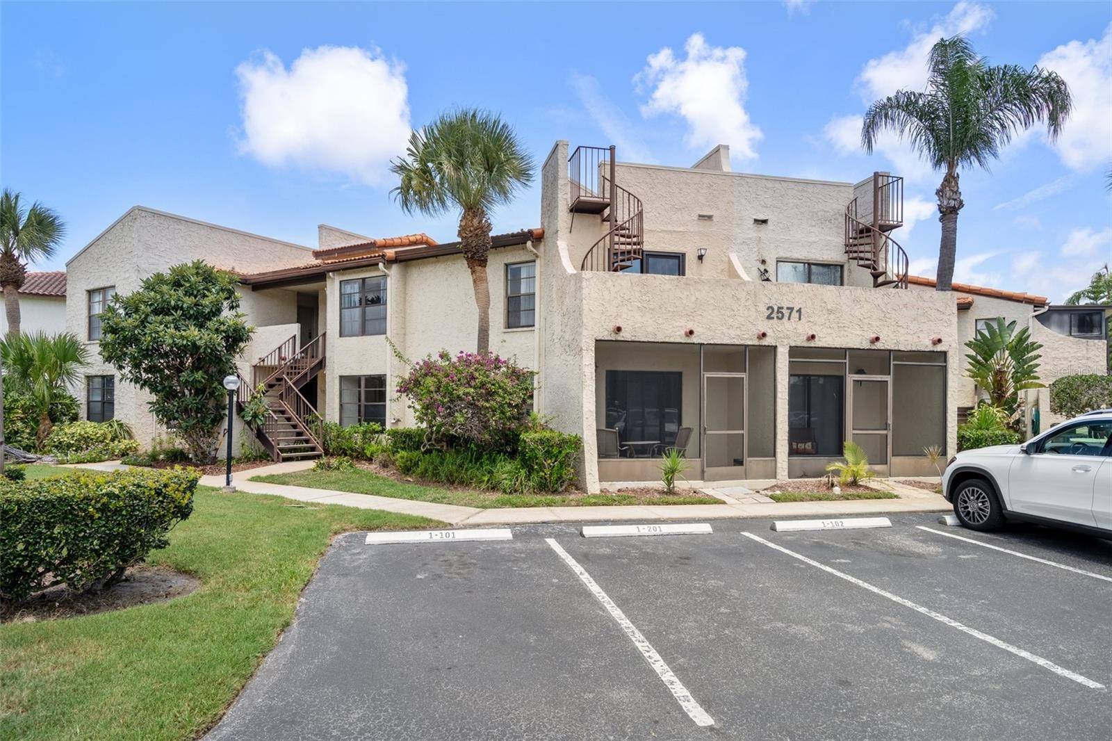 2571 CYPRUS DR #1-201, Palm Harbor, FL 34684