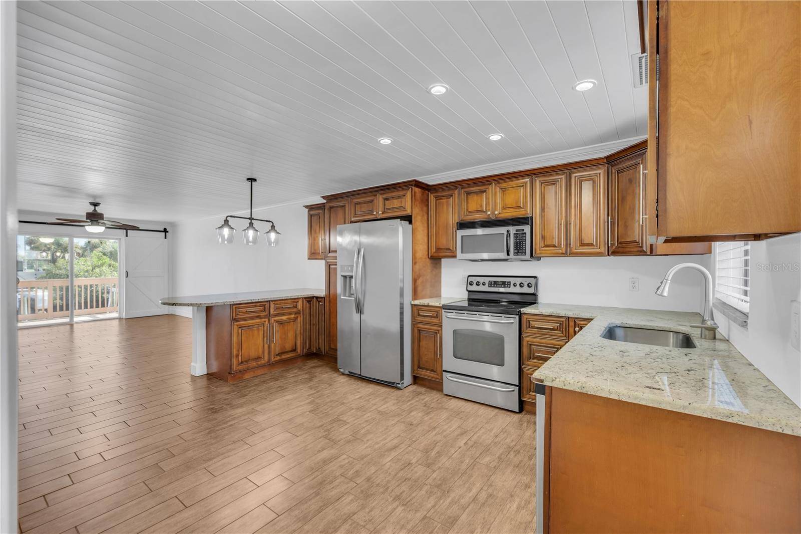 6506 ABACO DR #104, Apollo Beach, FL 33572