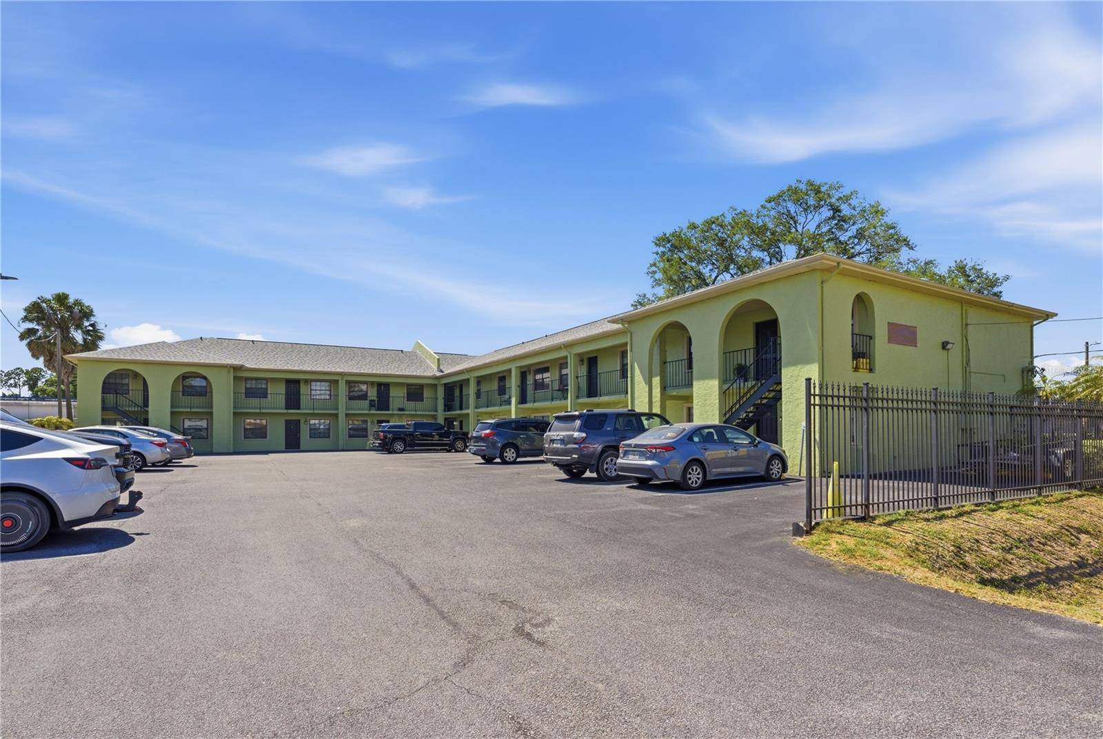 4416 N CLARK AVE #13, Tampa, FL 33614
