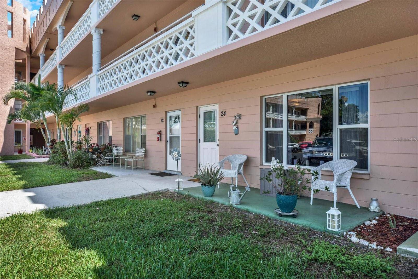 2458 COLUMBIA DR #24, Clearwater, FL 33763