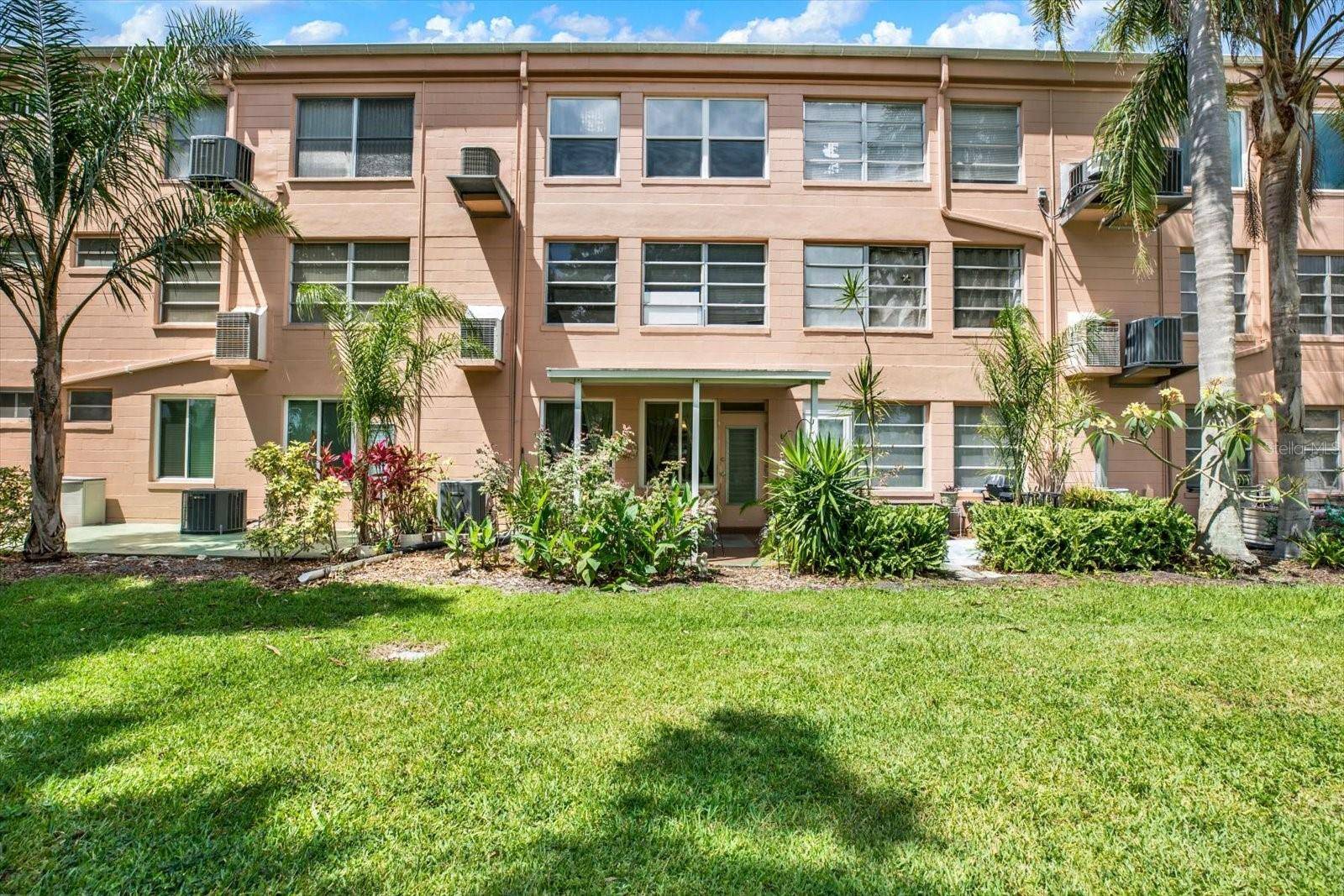 2458 COLUMBIA DR #24, Clearwater, FL 33763